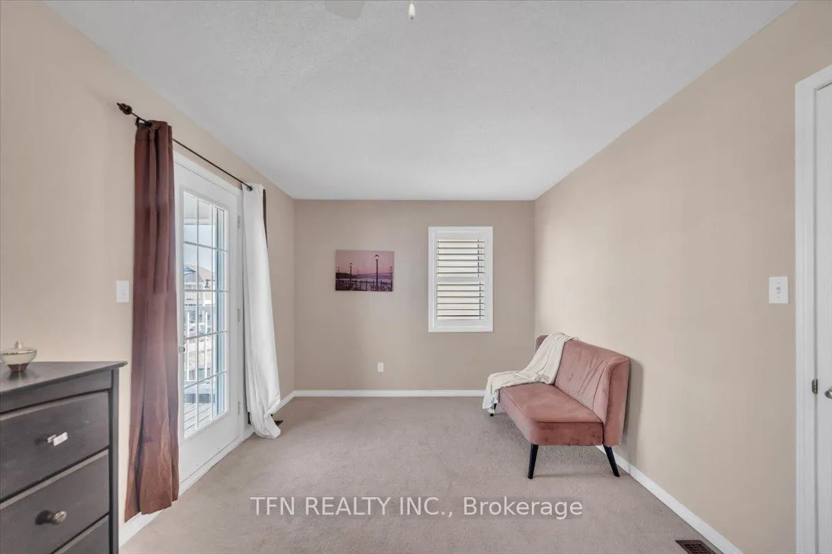 Photo 12 of 51 Hodnett Crescent, Clarington, Newcastle — HOMEH