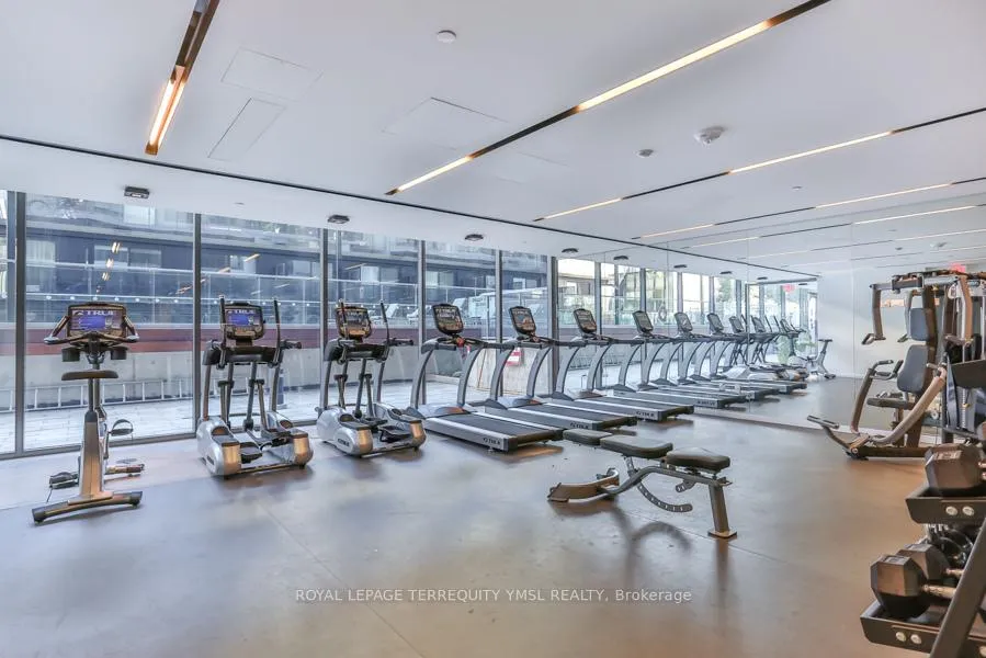 Photo 4 of Unit 302, 51 Trolley Crescent, Toronto, Waterfront Communities — HOMEH