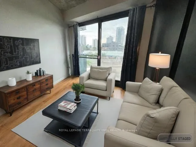 Photo 7 of Unit 302, 51 Trolley Crescent, Toronto, Waterfront Communities — HOMEH