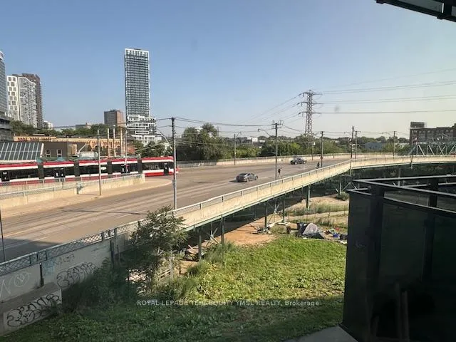 Photo 12 of Unit 302, 51 Trolley Crescent, Toronto, Waterfront Communities — HOMEH