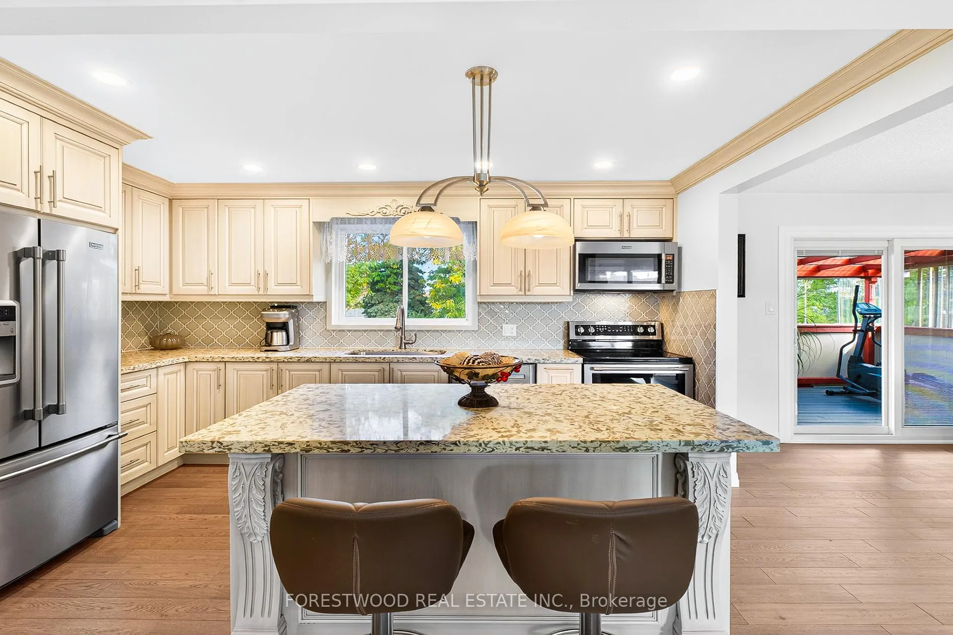 Photo 8 of 93 Deerhurst Road, Hamilton, Stoney Creek — HOMEH