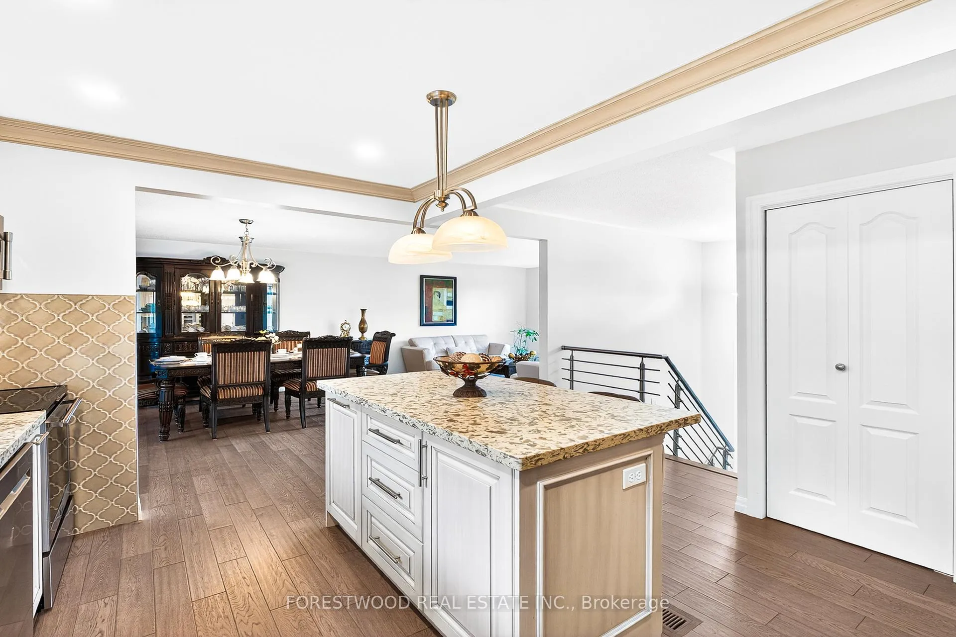 Photo 13 of 93 Deerhurst Road, Hamilton, Stoney Creek — HOMEH