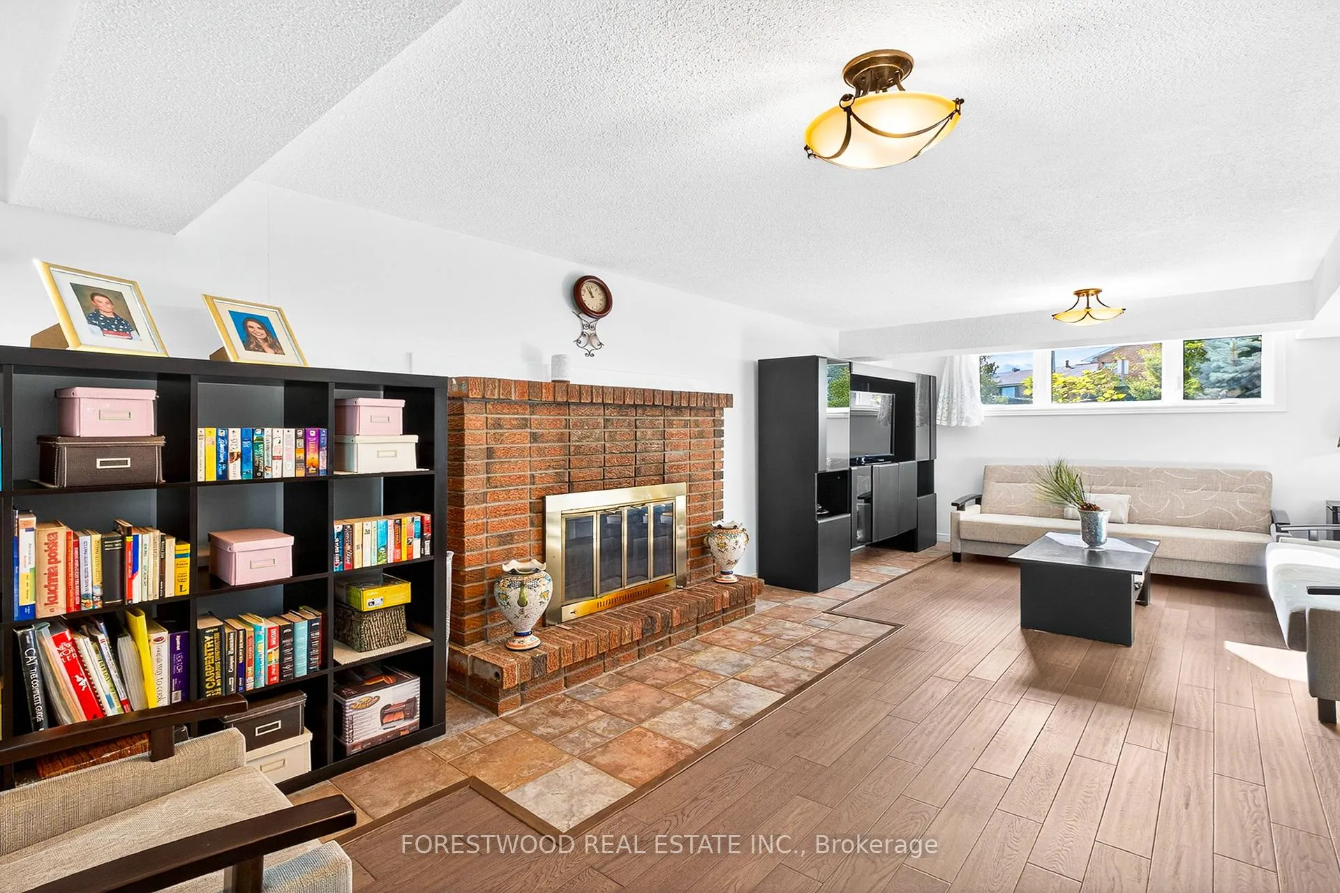 Photo 29 of 93 Deerhurst Road, Hamilton, Stoney Creek — HOMEH