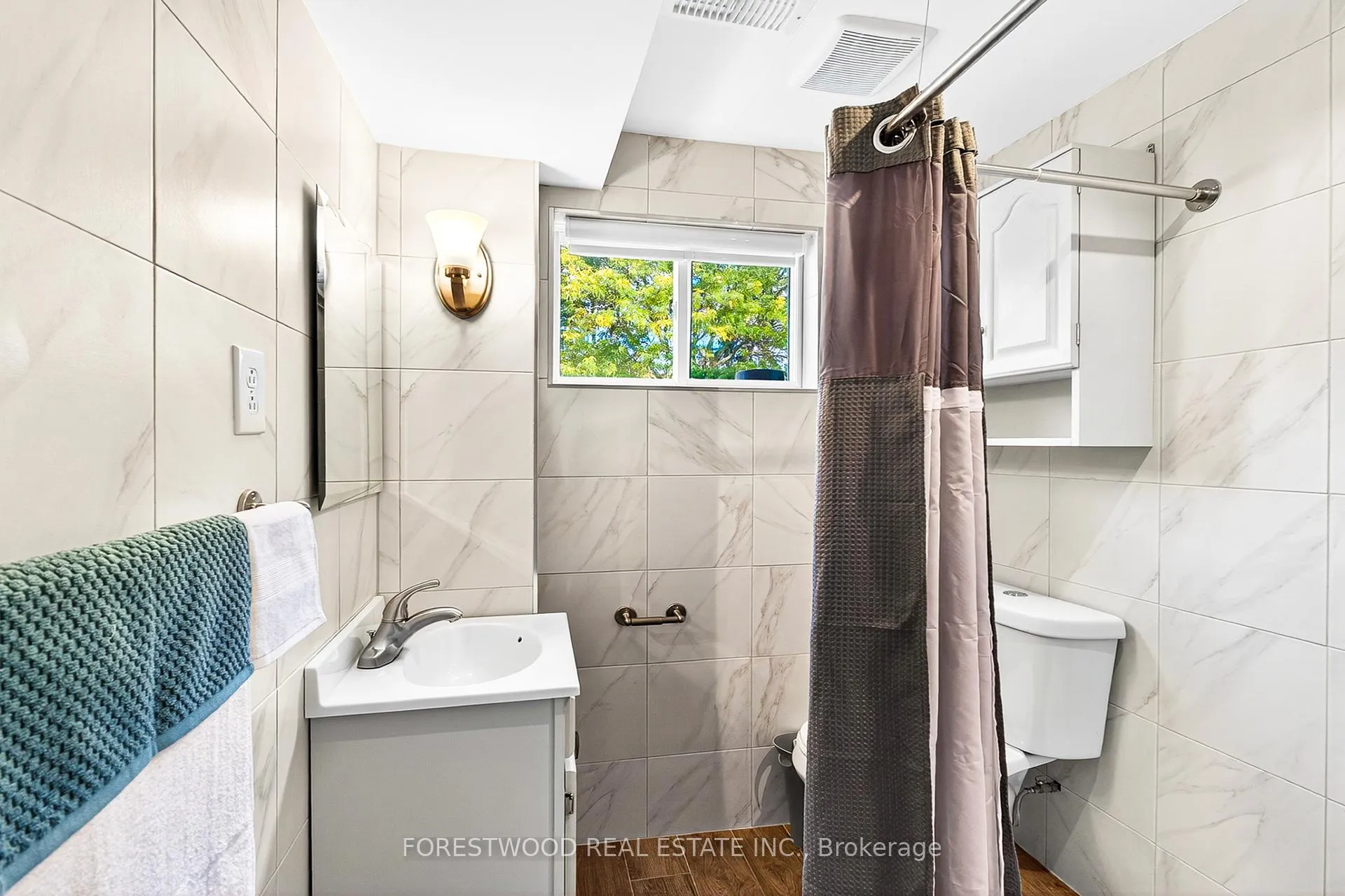 Photo 33 of 93 Deerhurst Road, Hamilton, Stoney Creek — HOMEH
