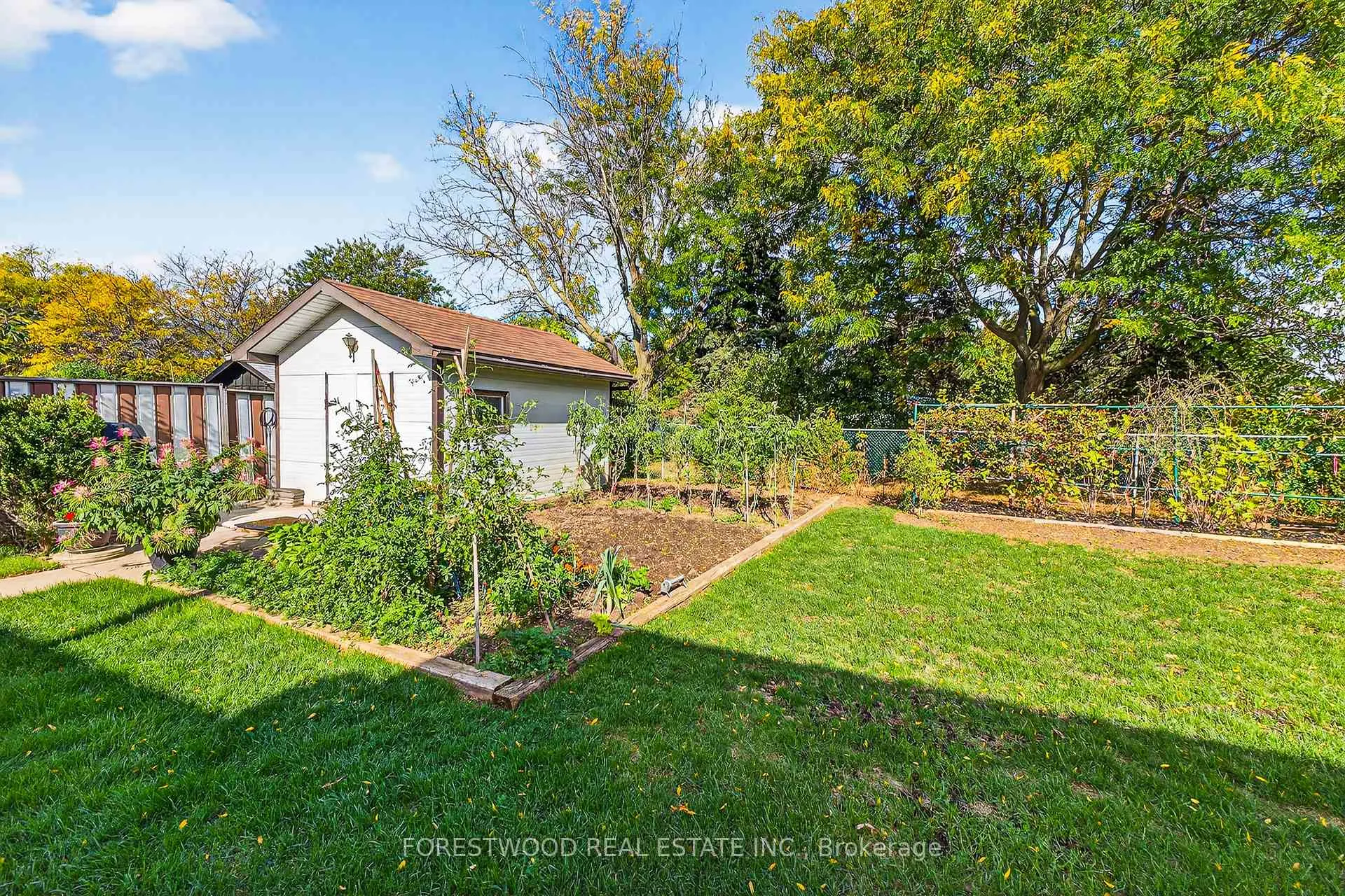 Photo 44 of 93 Deerhurst Road, Hamilton, Stoney Creek — HOMEH