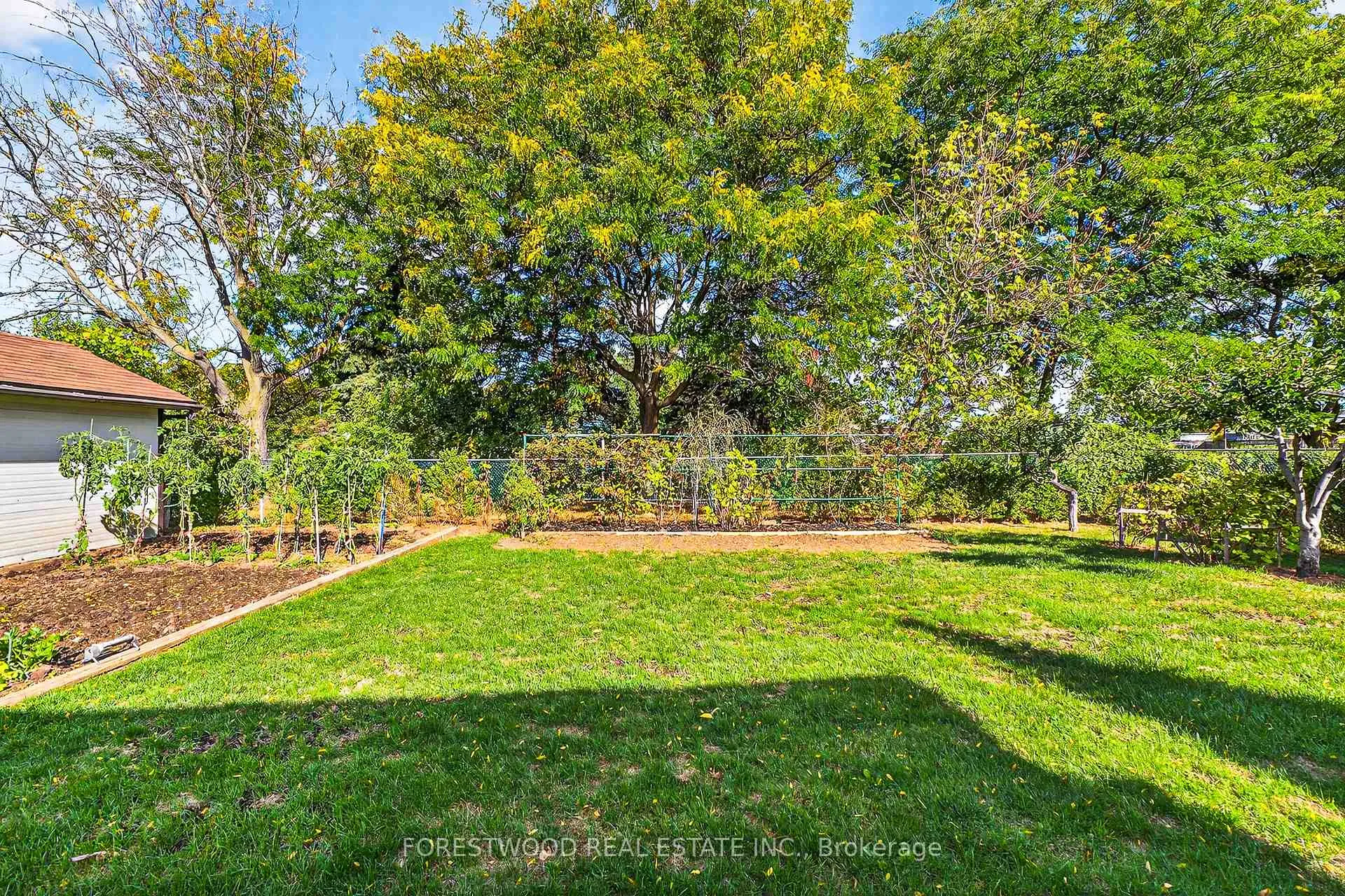Photo 45 of 93 Deerhurst Road, Hamilton, Stoney Creek — HOMEH