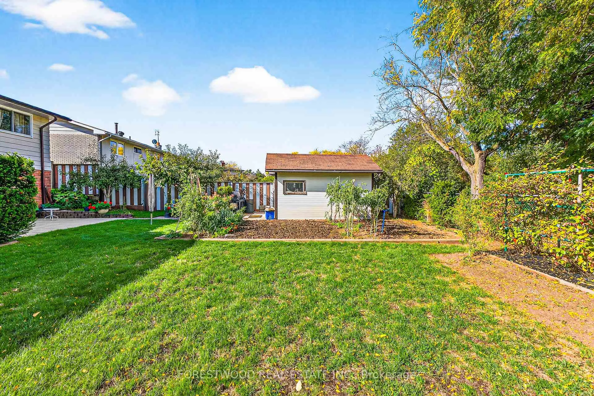 Photo 48 of 93 Deerhurst Road, Hamilton, Stoney Creek — HOMEH