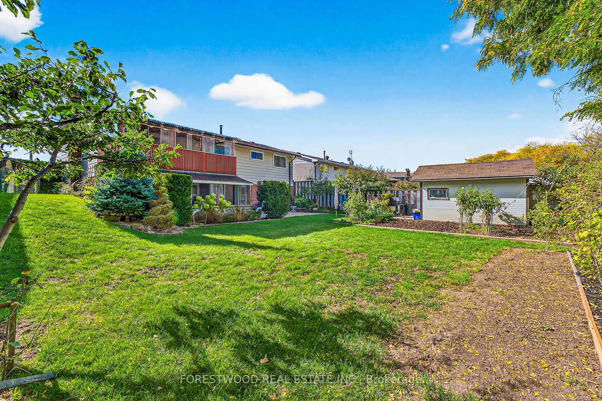 Photo 49 of 93 Deerhurst Road, Hamilton, Stoney Creek — HOMEH