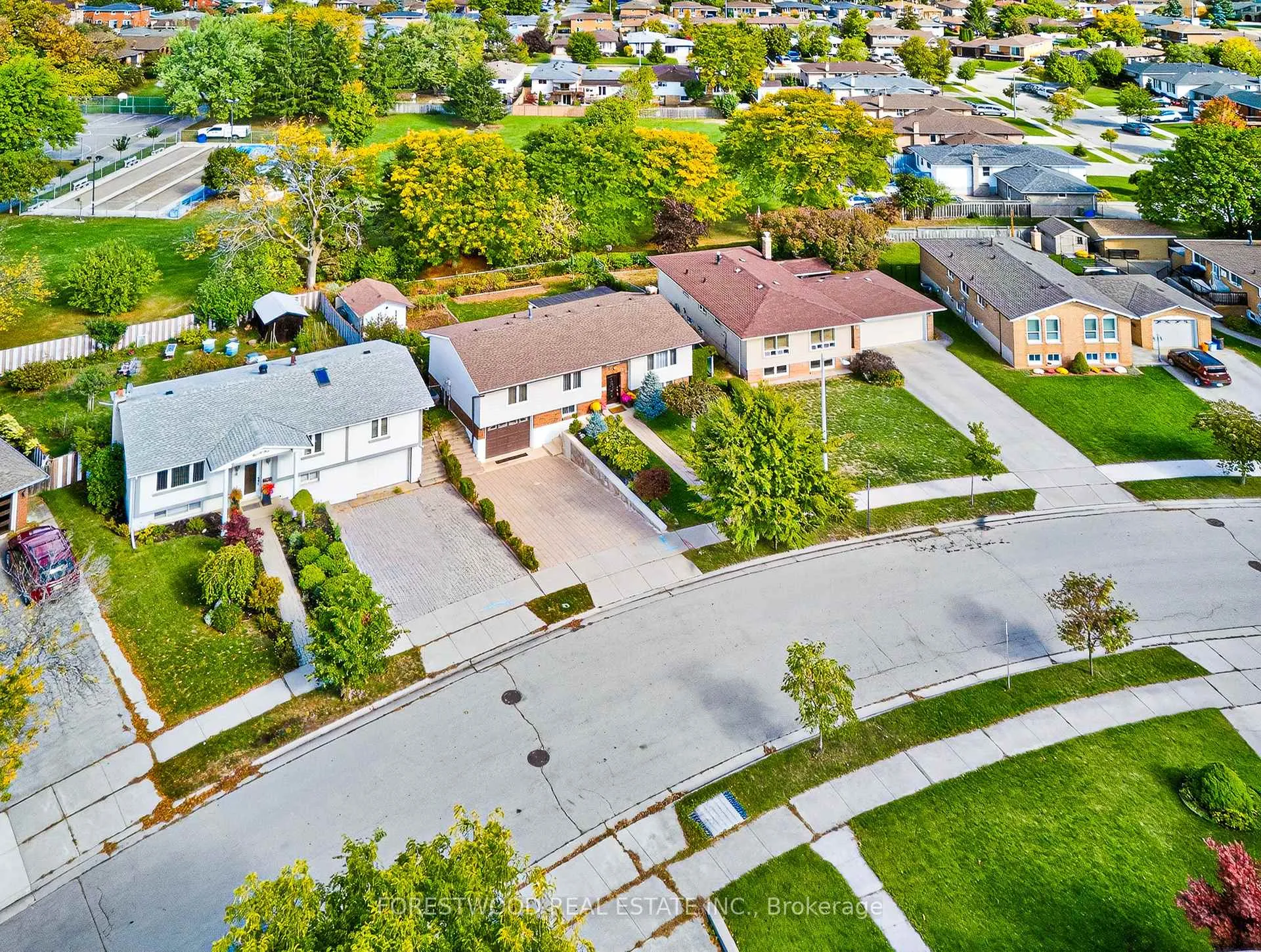 Photo 50 of 93 Deerhurst Road, Hamilton, Stoney Creek — HOMEH