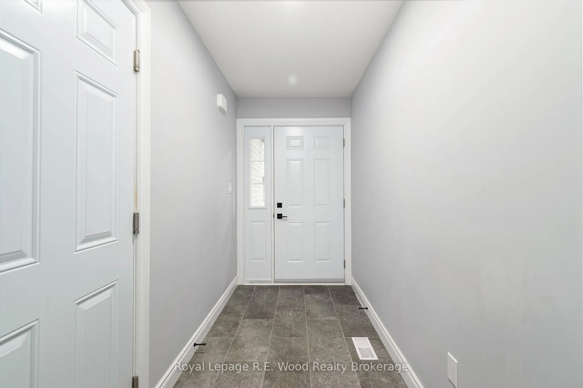 Photo 9 of Unit 18, 61 Vienna Road, Tillsonburg — HOMEH