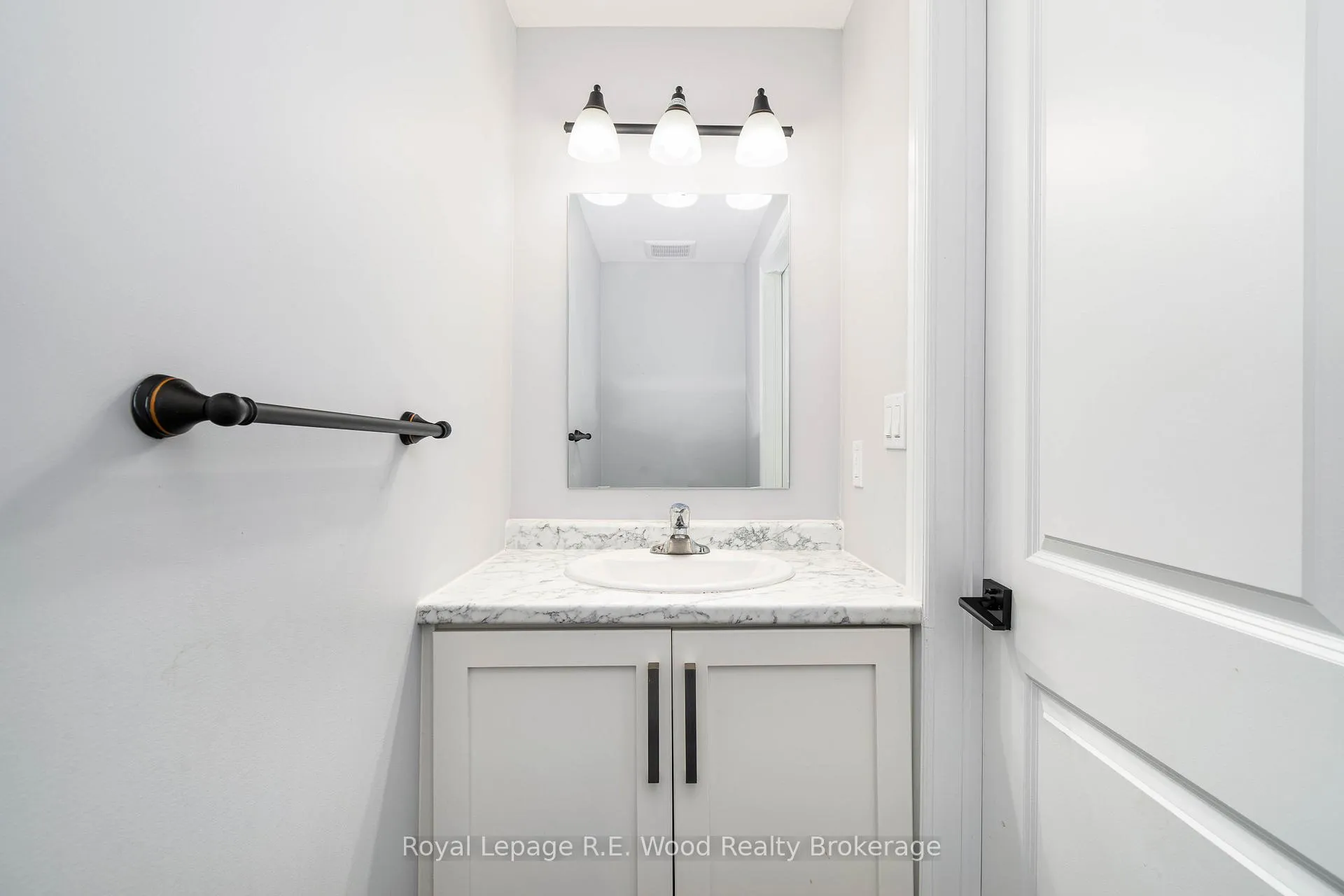 Photo 10 of Unit 18, 61 Vienna Road, Tillsonburg — HOMEH