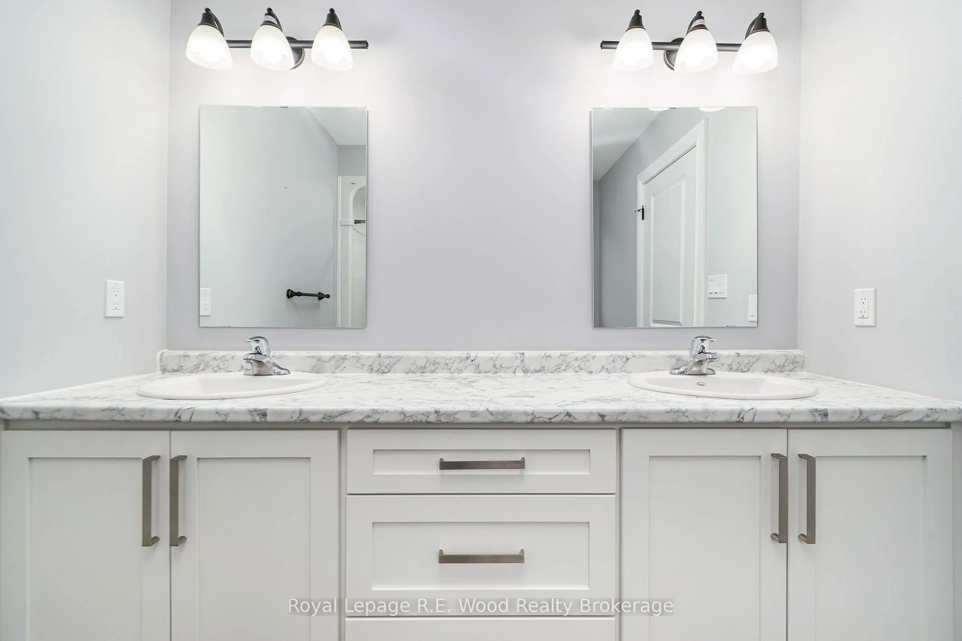 Photo 17 of Unit 18, 61 Vienna Road, Tillsonburg — HOMEH