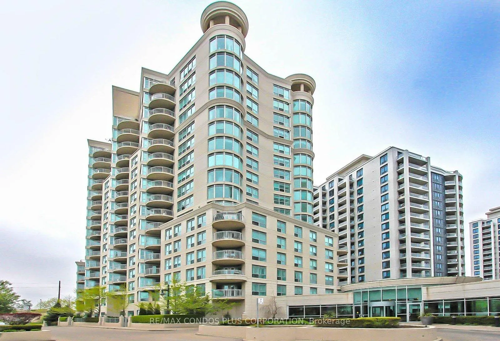 Front of Unit 506, 2111 Lake Shore Boulevard W