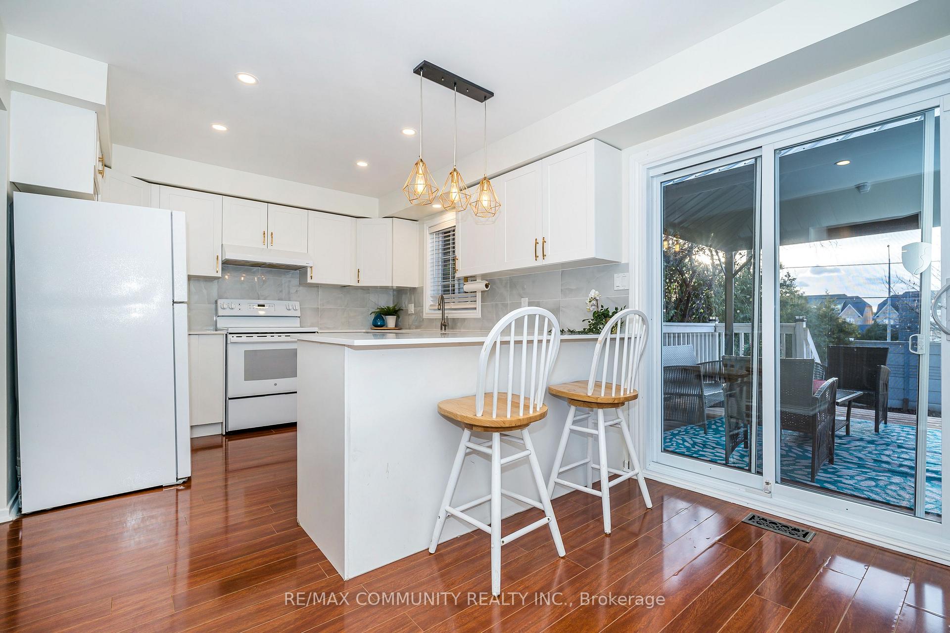Photo 8 of 70 Tams Drive, Ajax, Central East — HOMEH
