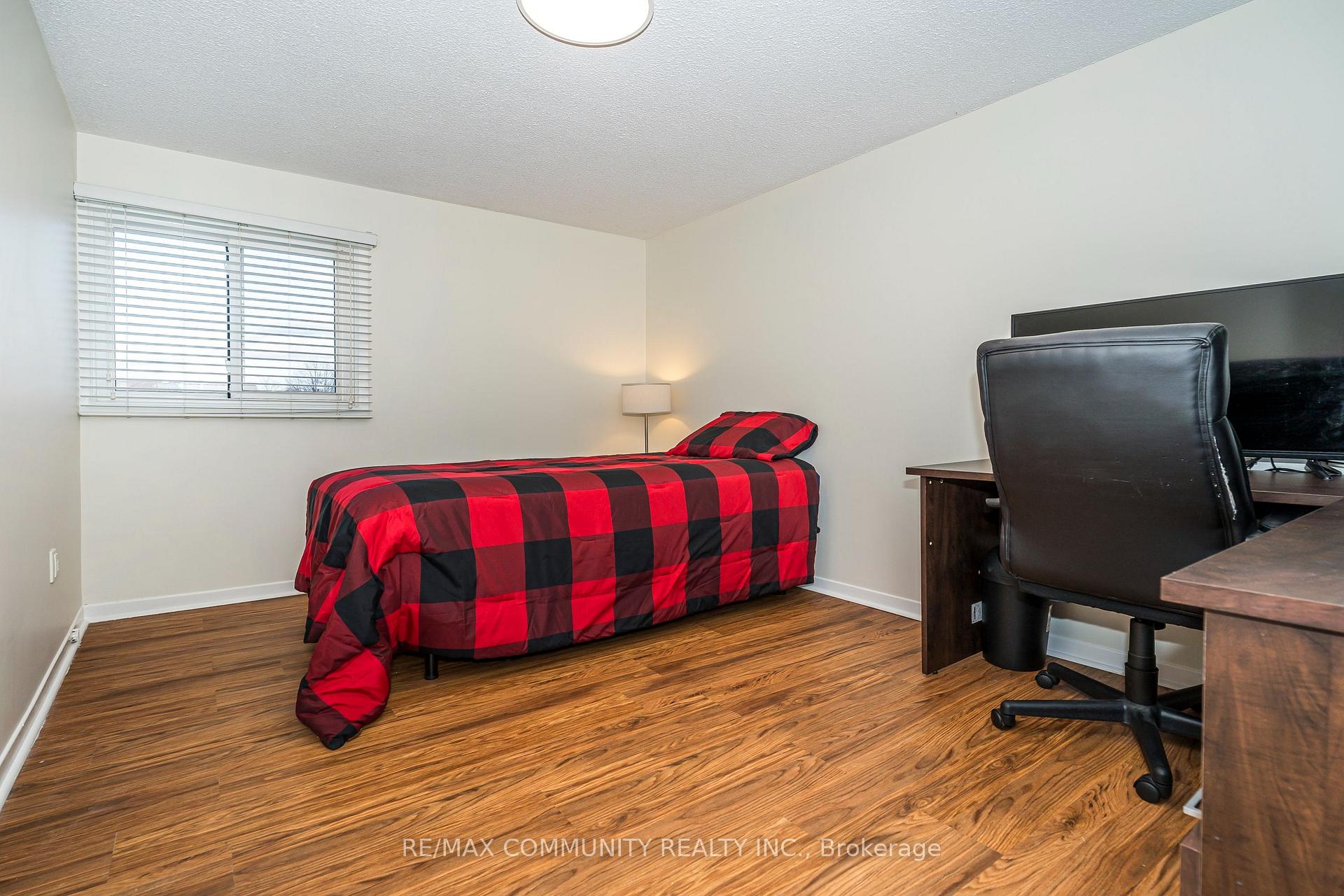 Photo 15 of 70 Tams Drive, Ajax, Central East — HOMEH