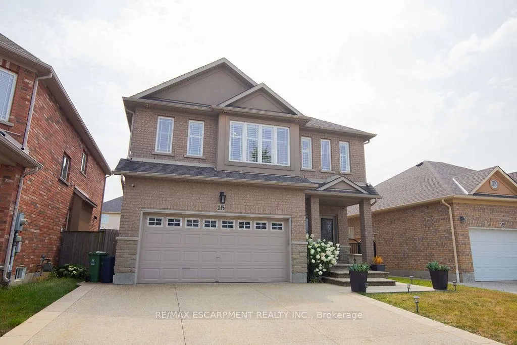 Front of 15 Meadowbank Drive