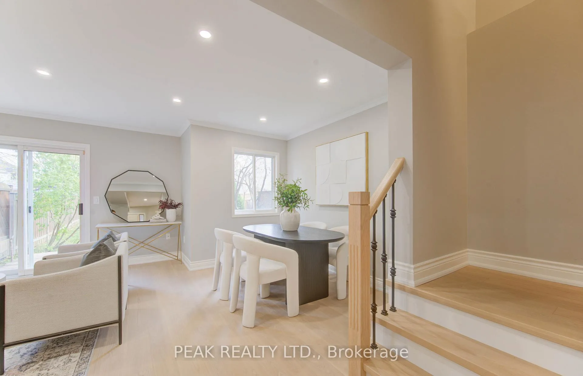Photo 11 of 502 Mariner Drive, Waterloo — HOMEH