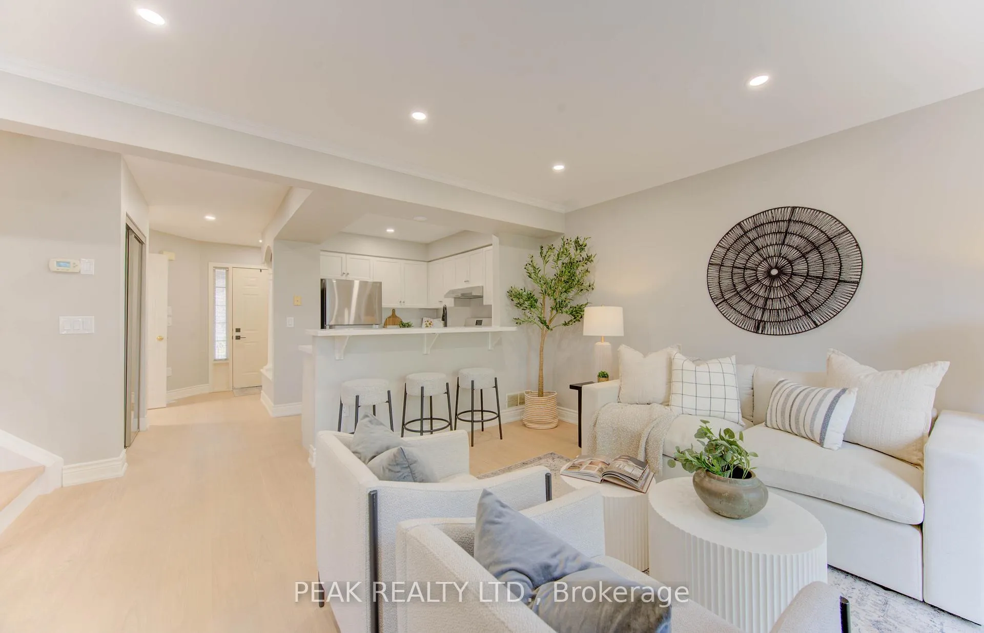 Photo 15 of 502 Mariner Drive, Waterloo — HOMEH