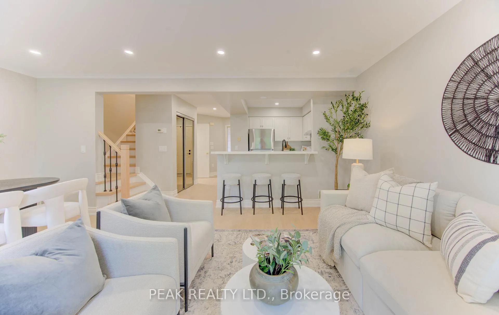 Photo 16 of 502 Mariner Drive, Waterloo — HOMEH