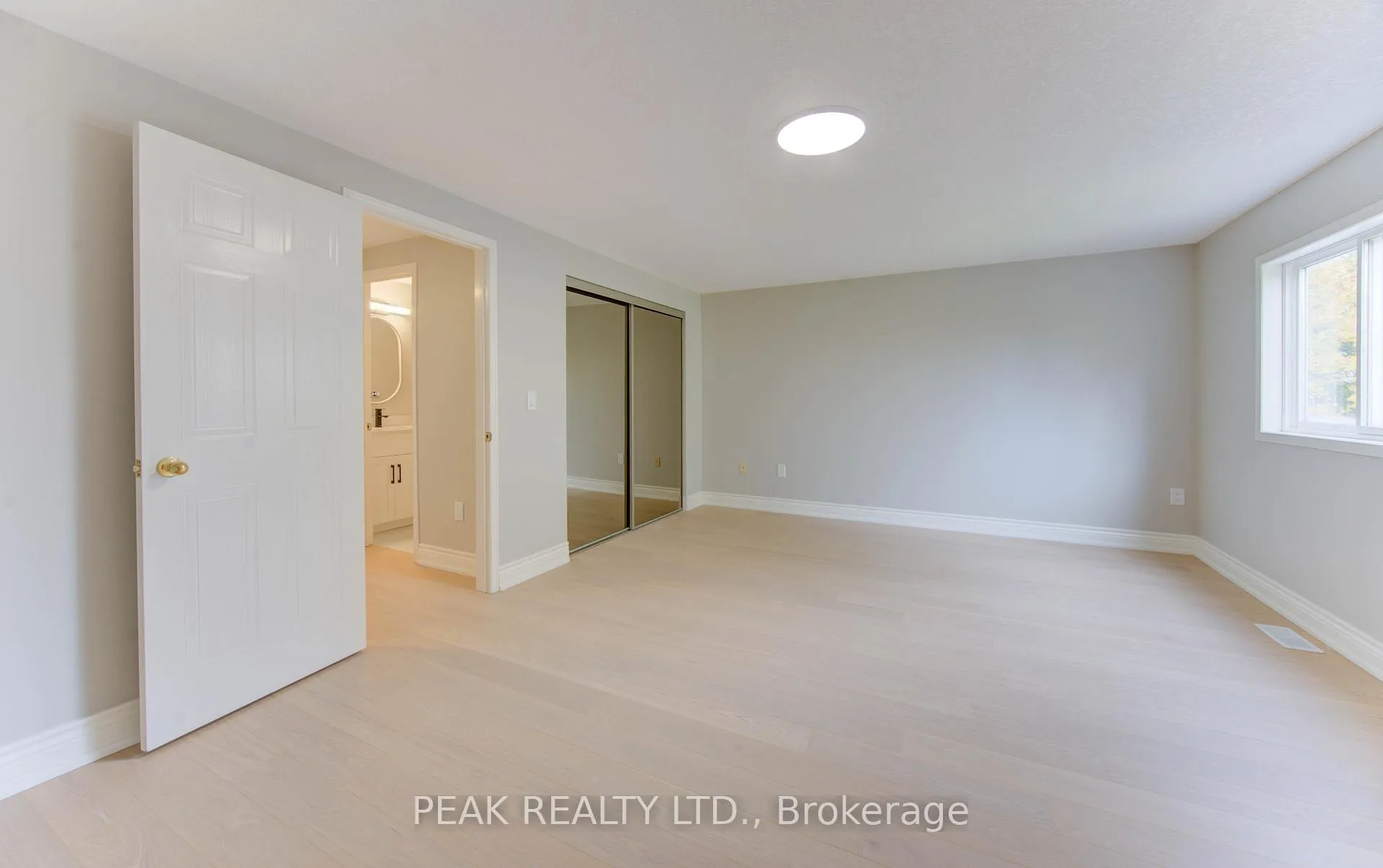 Photo 34 of 502 Mariner Drive, Waterloo — HOMEH