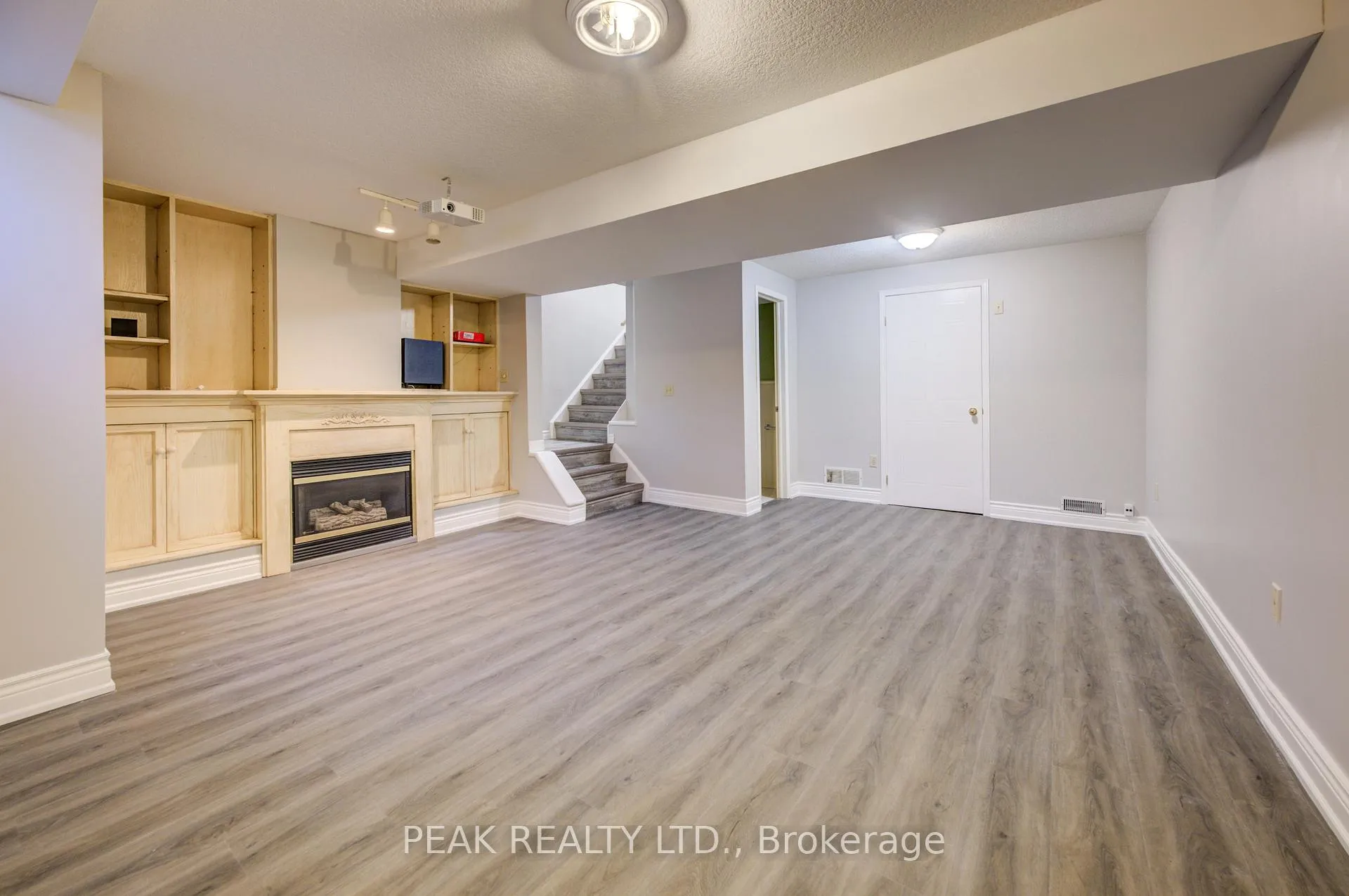 Photo 38 of 502 Mariner Drive, Waterloo — HOMEH