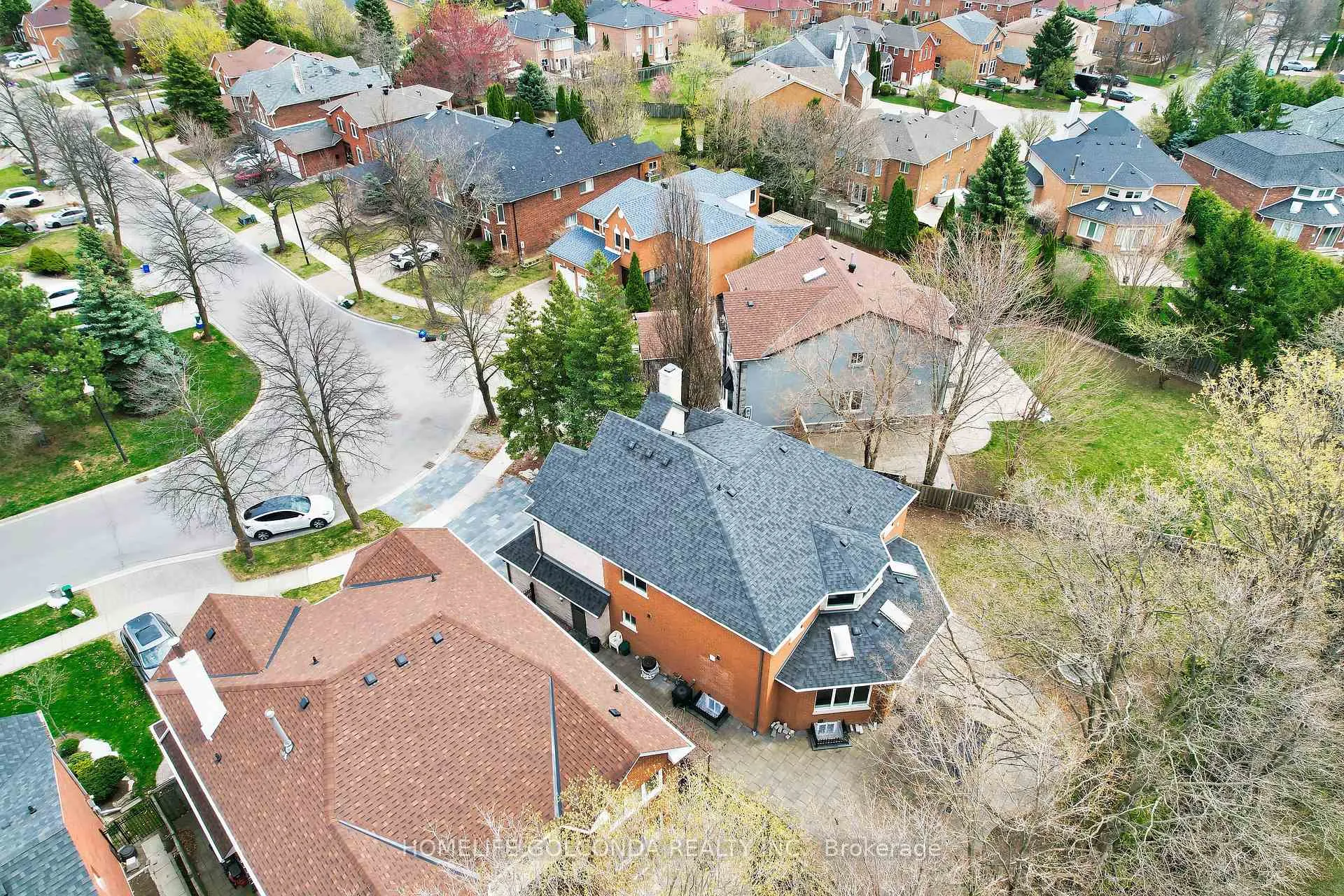 Photo 2 of 25 Conistan Road, Markham, Unionville — HOMEH