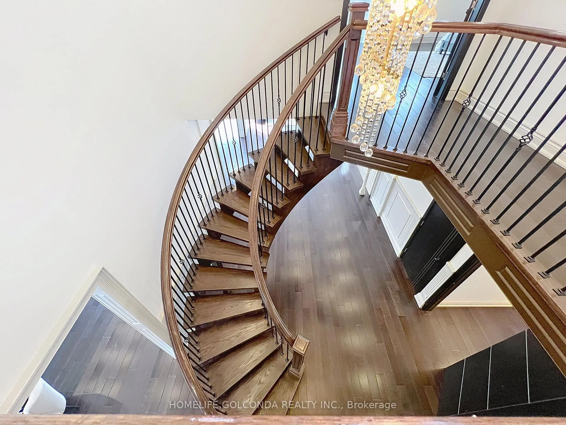 Photo 5 of 25 Conistan Road, Markham, Unionville — HOMEH