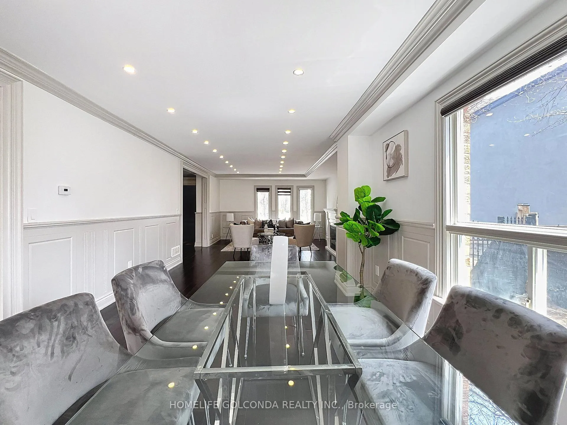 Photo 9 of 25 Conistan Road, Markham, Unionville — HOMEH