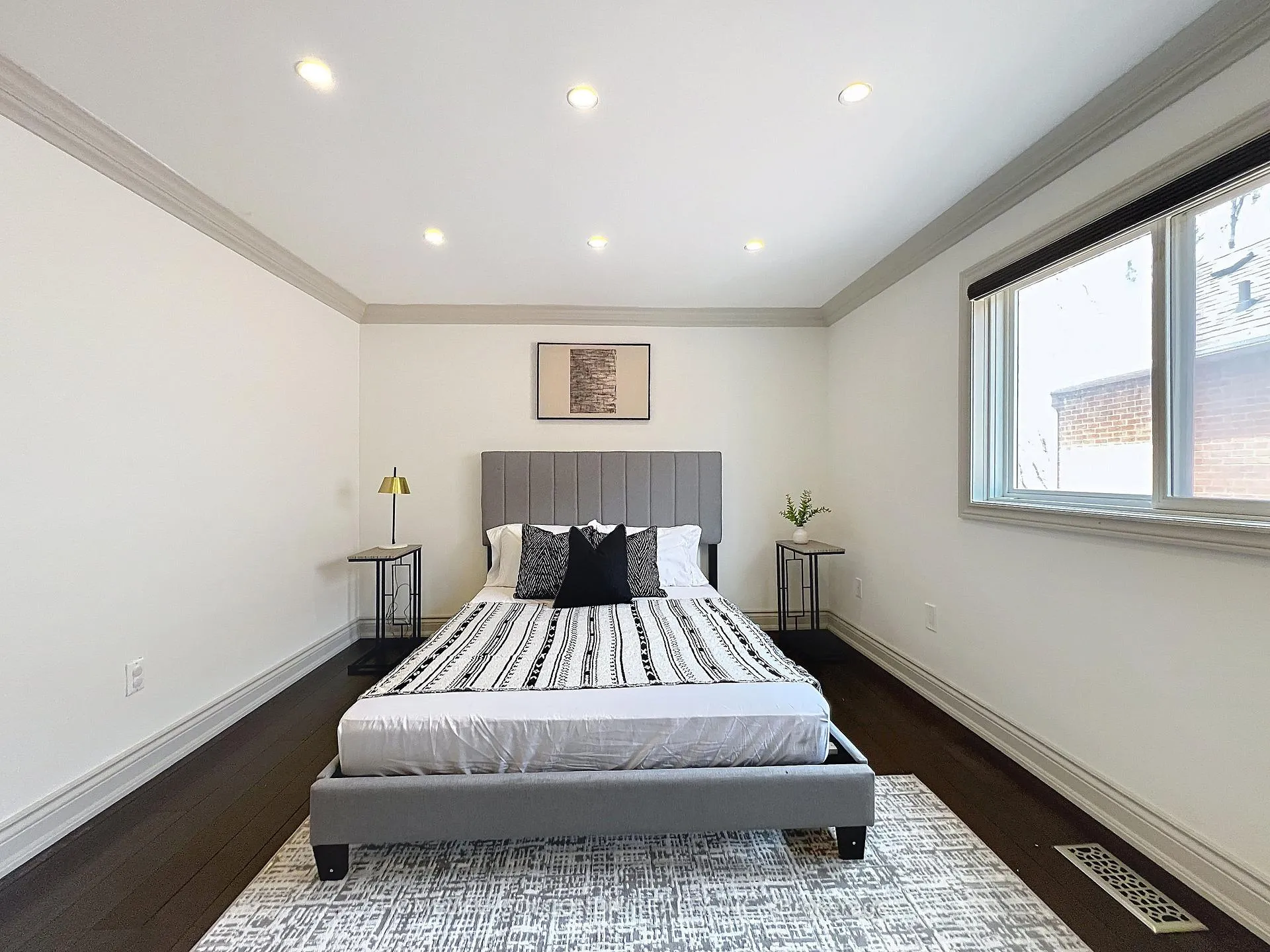 Photo 25 of 25 Conistan Road, Markham, Unionville — HOMEH