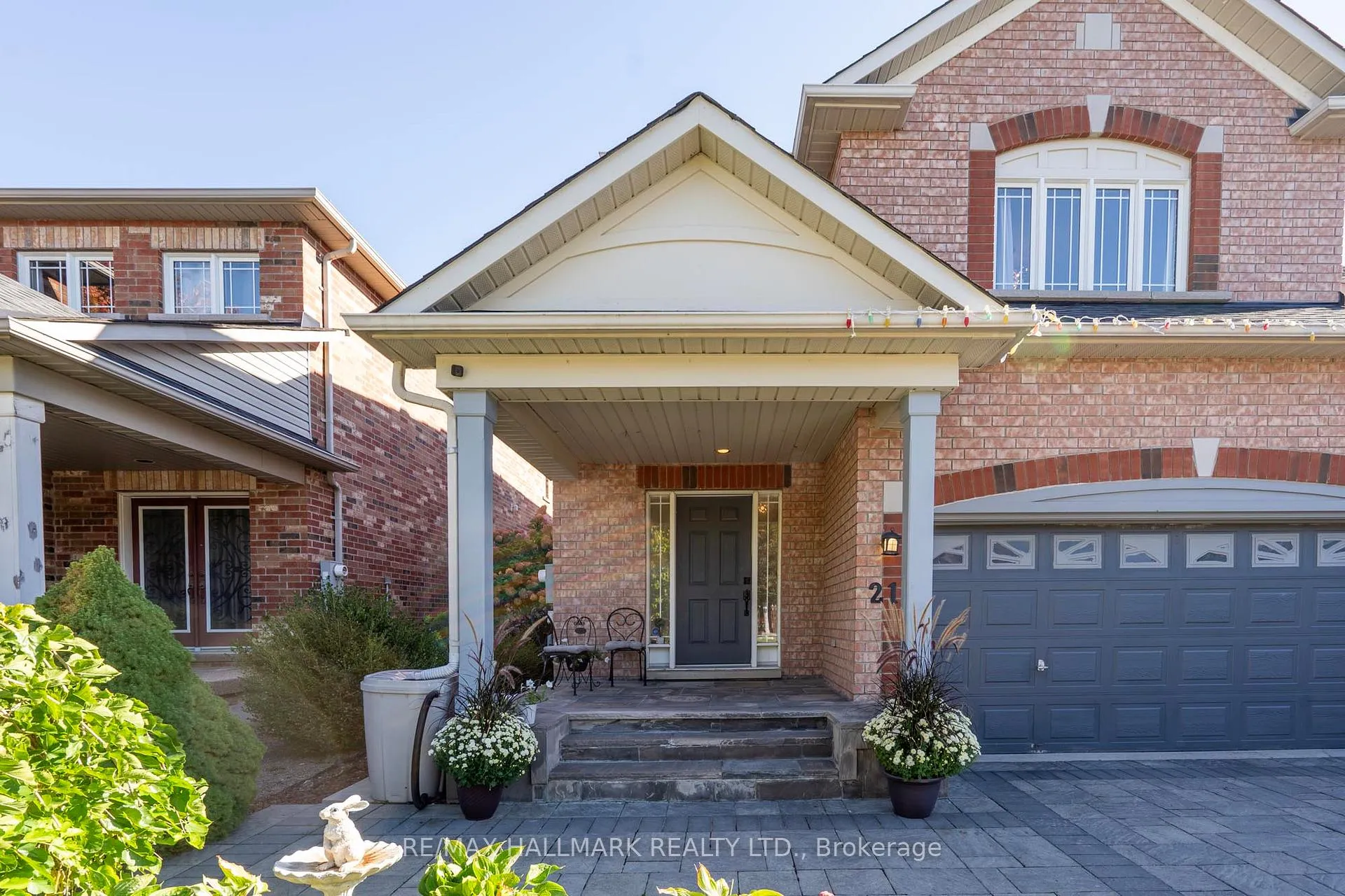 Photo 5 of 21 Brooks Avenue, Aurora, Bayview Northeast — HOMEH
