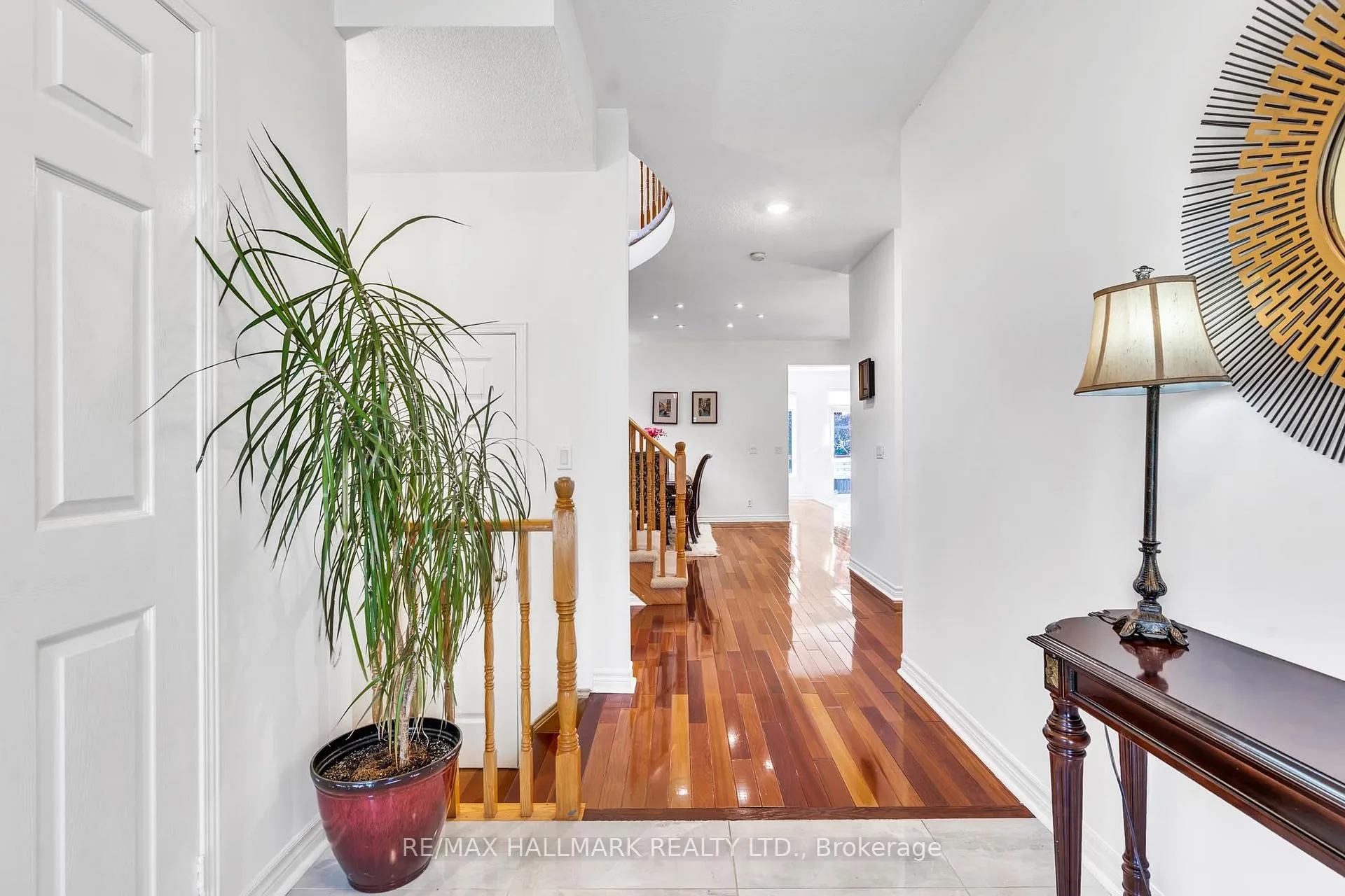 Photo 6 of 21 Brooks Avenue, Aurora, Bayview Northeast — HOMEH