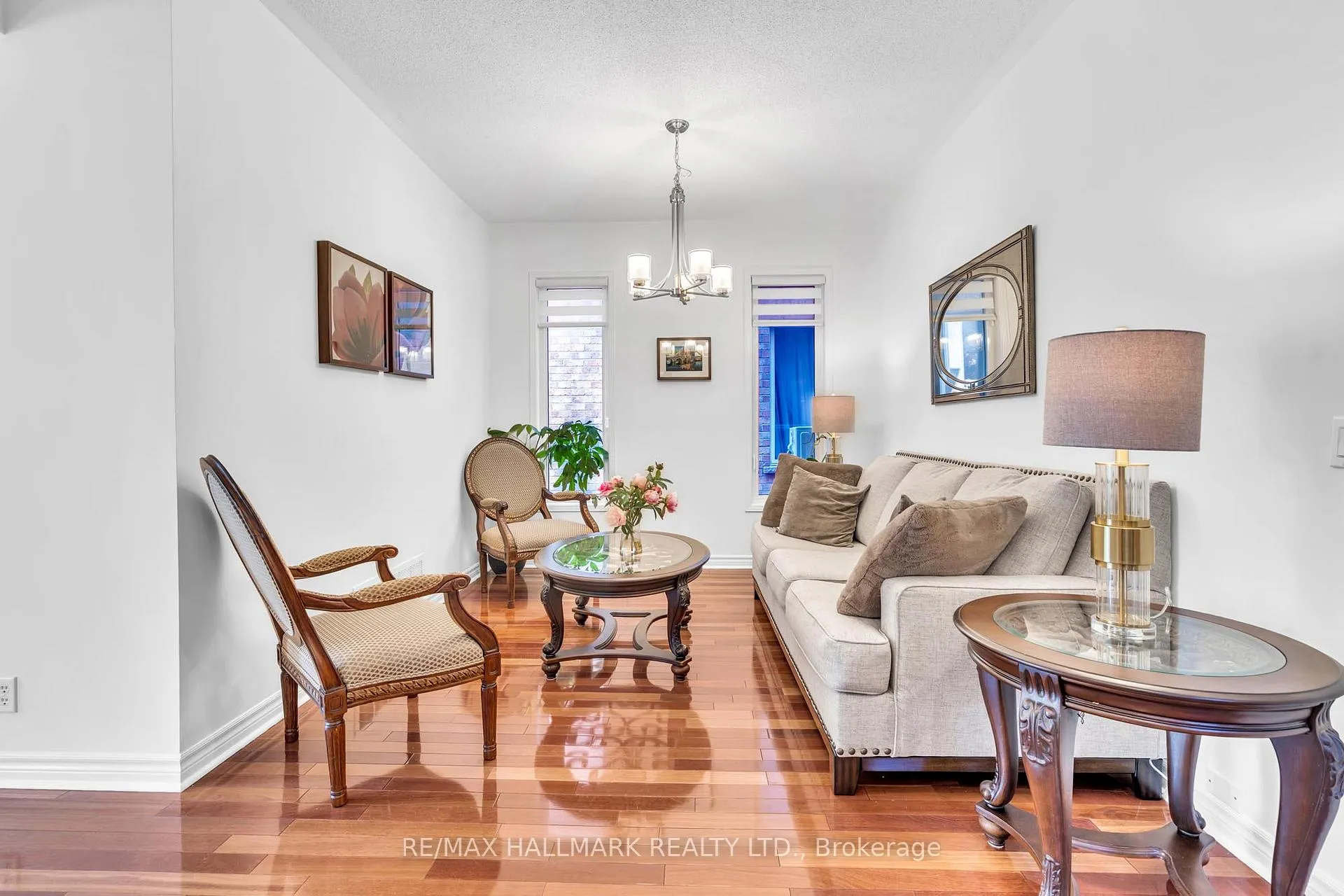 Photo 11 of 21 Brooks Avenue, Aurora, Bayview Northeast — HOMEH