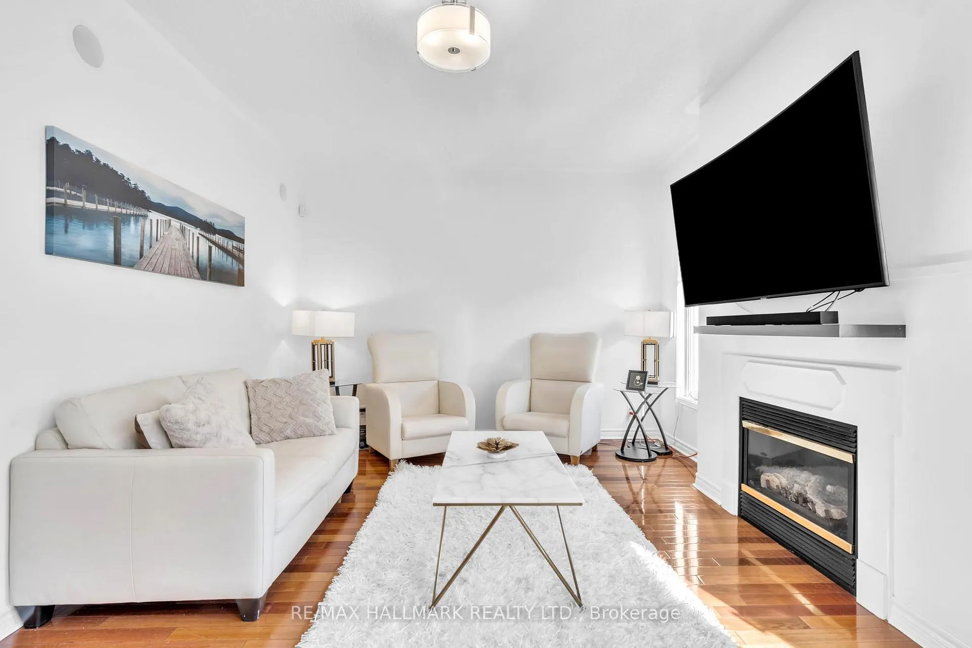 Photo 17 of 21 Brooks Avenue, Aurora, Bayview Northeast — HOMEH