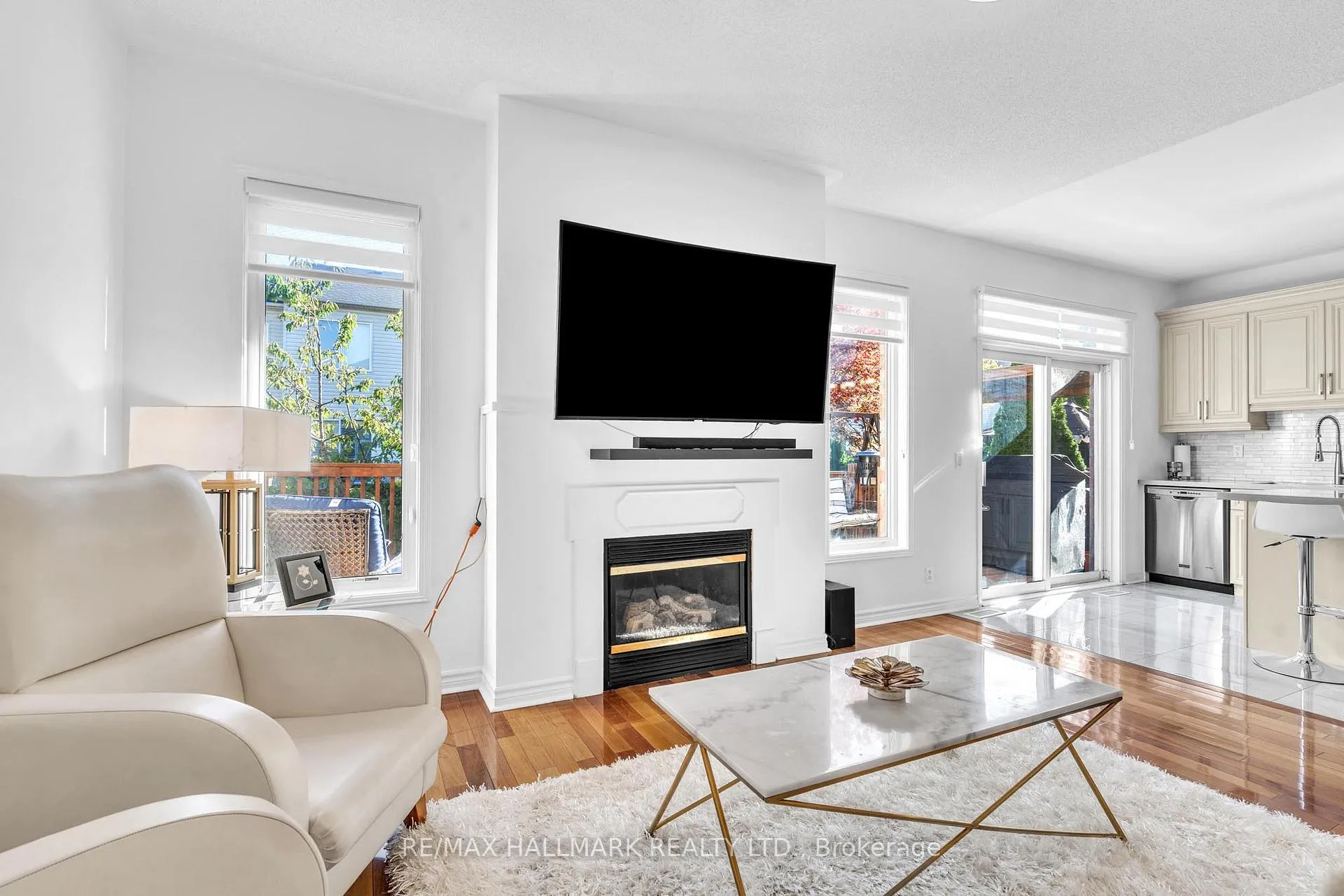 Photo 18 of 21 Brooks Avenue, Aurora, Bayview Northeast — HOMEH