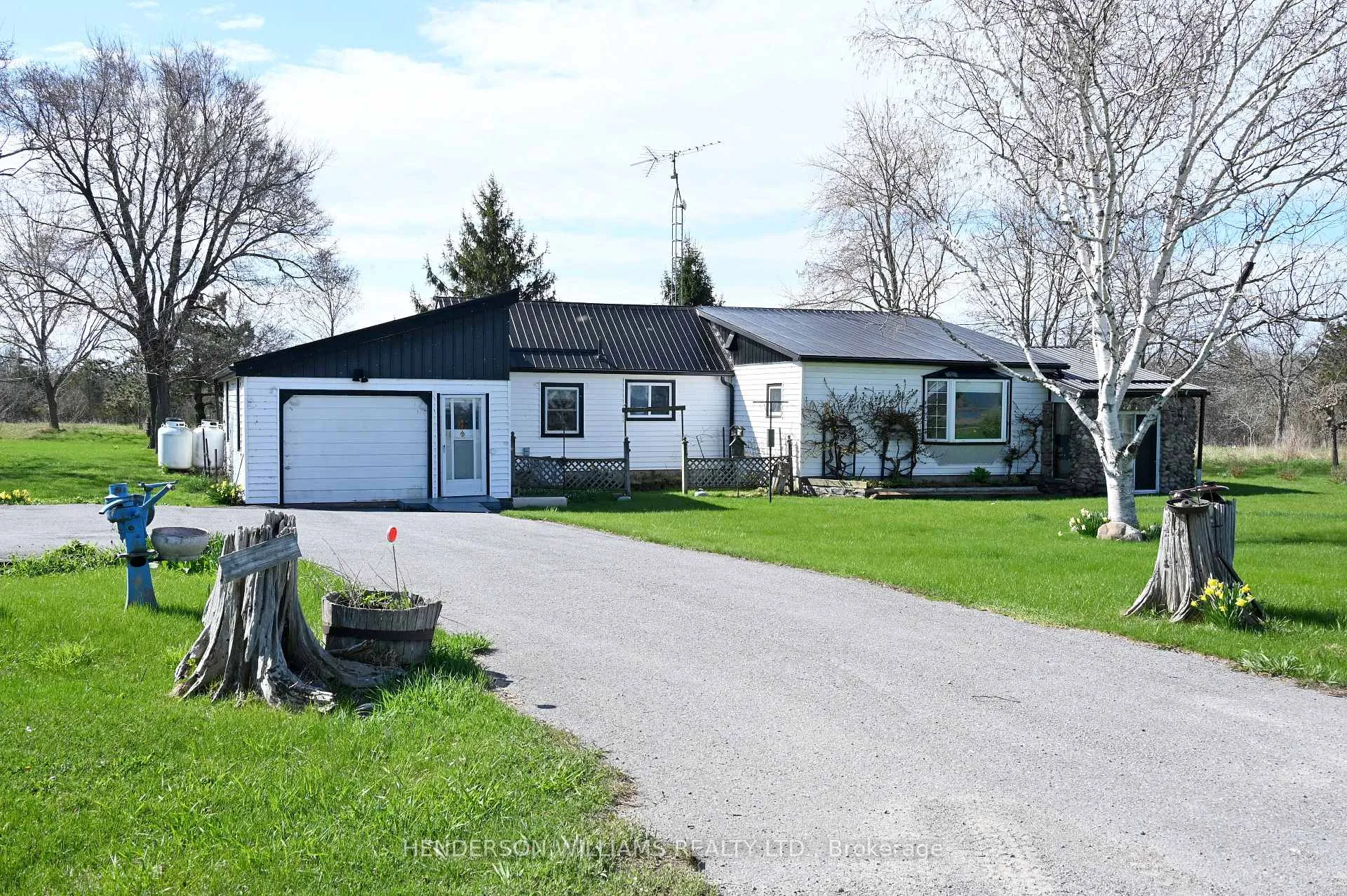 Photo 1 of 5036 Long Point Road E, Prince Edward County, South Marysburg Ward — HOMEH