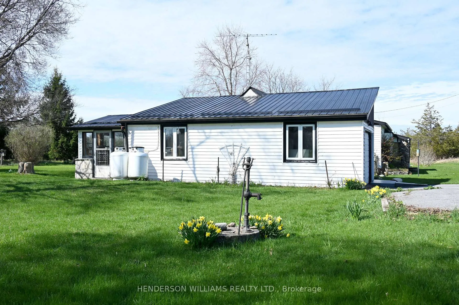 Photo 2 of 5036 Long Point Road E, Prince Edward County, South Marysburg Ward — HOMEH
