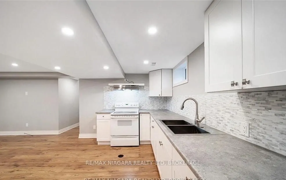 Photo 5 of Unit LOWER Unit, 4102 Brookdale Drive, Niagara Falls, Ascot — HOMEH