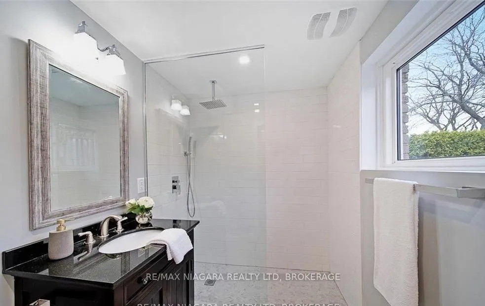 Photo 10 of Unit LOWER Unit, 4102 Brookdale Drive, Niagara Falls, Ascot — HOMEH