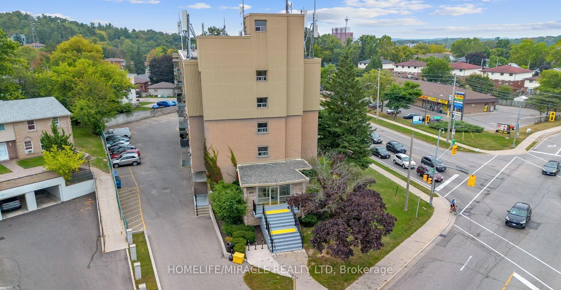 Photo 1 of Unit 206, 283 Fairway Road N, Kitchener, Centreville Chicopee — HOMEH