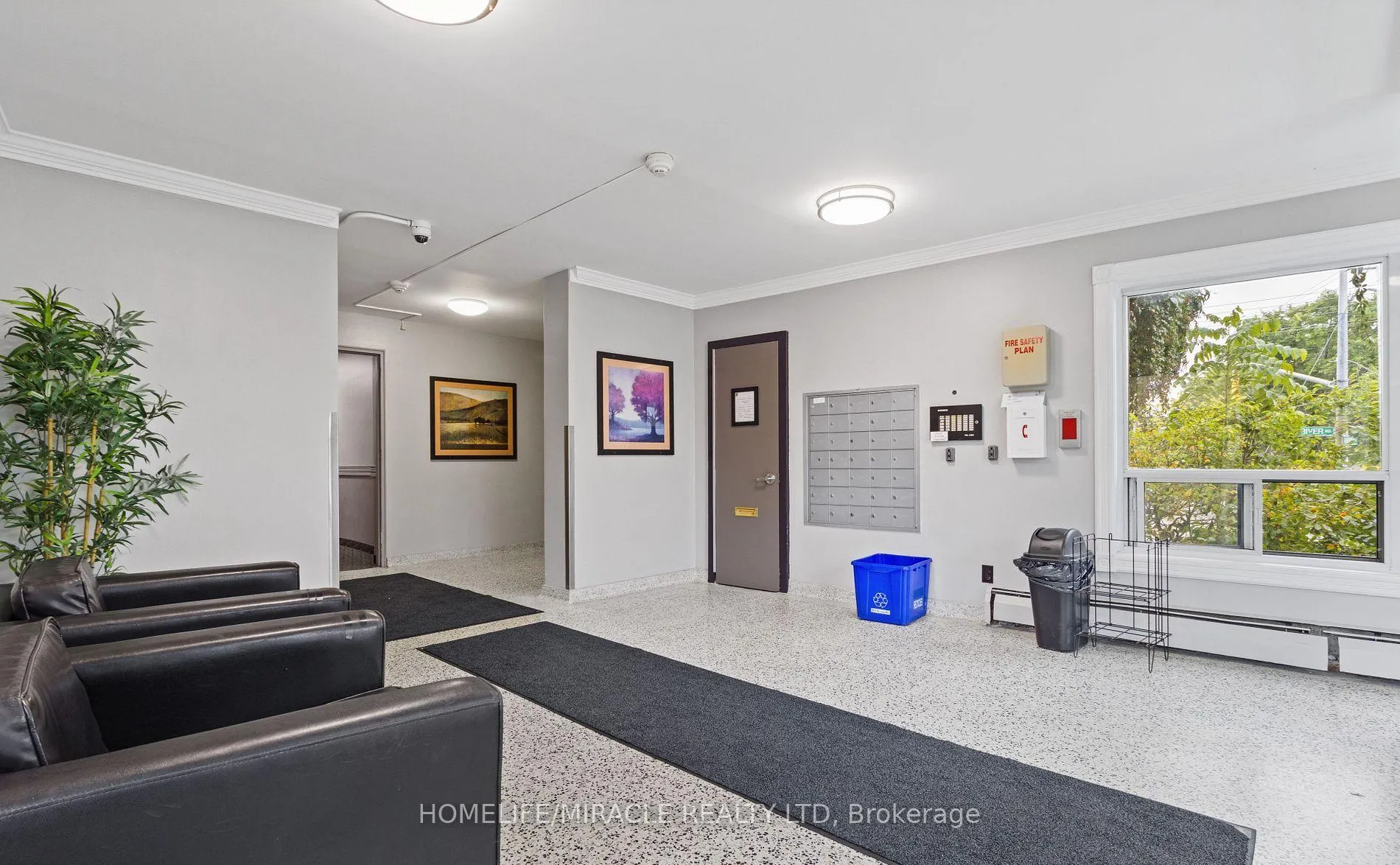 Photo 6 of Unit 206, 283 Fairway Road N, Kitchener, Centreville Chicopee — HOMEH