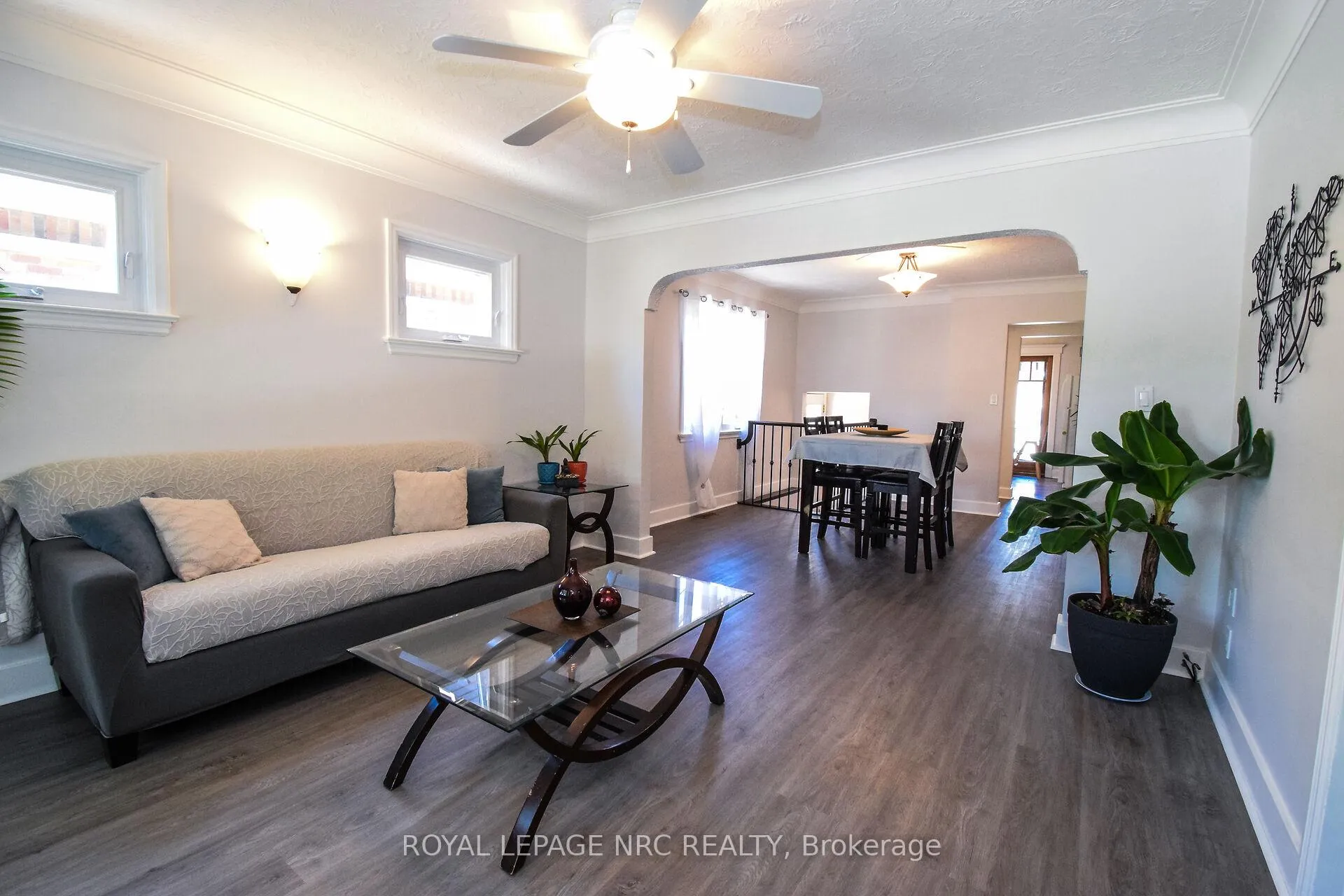 Photo 3 of 3 Kingsway Crescent, St. Catharines, Fairview — HOMEH
