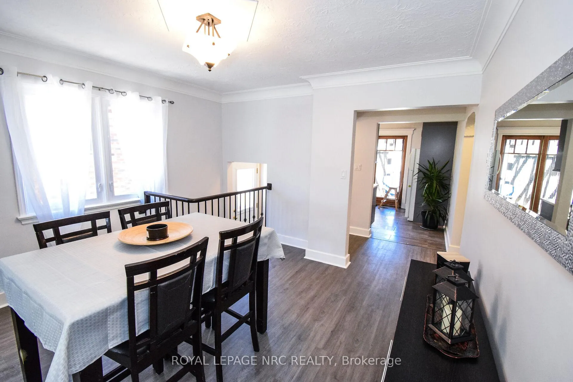 Photo 7 of 3 Kingsway Crescent, St. Catharines, Fairview — HOMEH