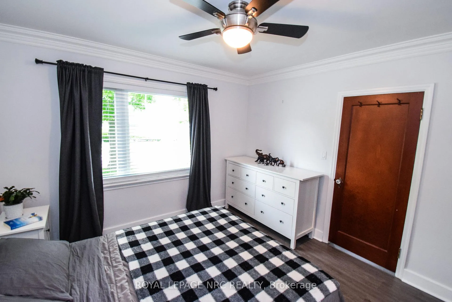 Photo 16 of 3 Kingsway Crescent, St. Catharines, Fairview — HOMEH