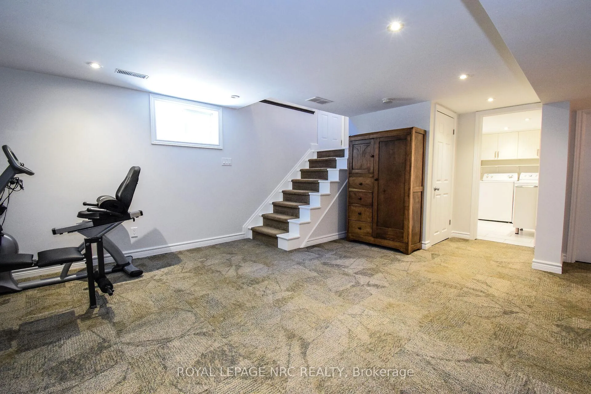 Photo 26 of 3 Kingsway Crescent, St. Catharines, Fairview — HOMEH