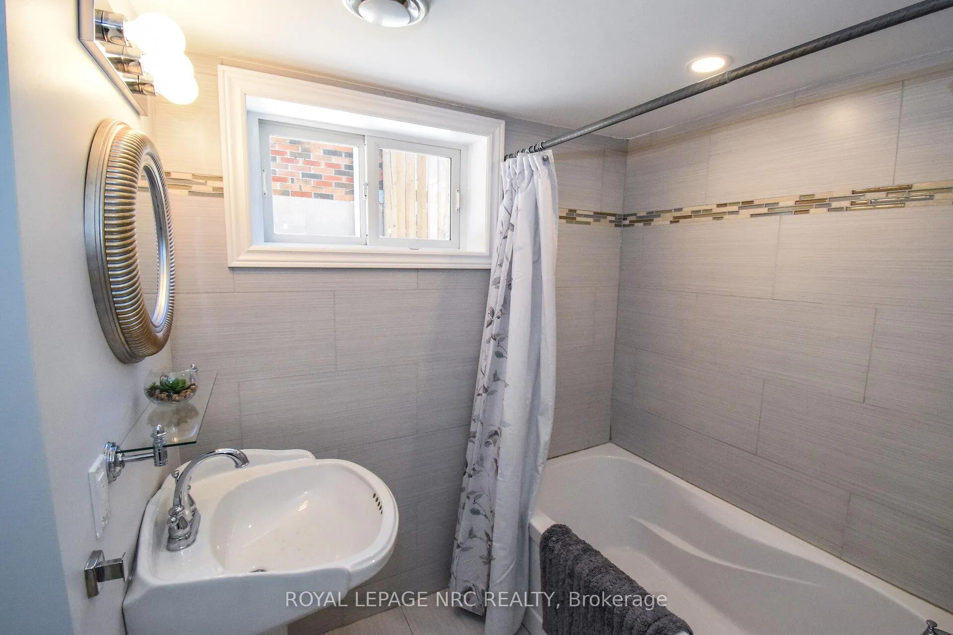 Photo 28 of 3 Kingsway Crescent, St. Catharines, Fairview — HOMEH