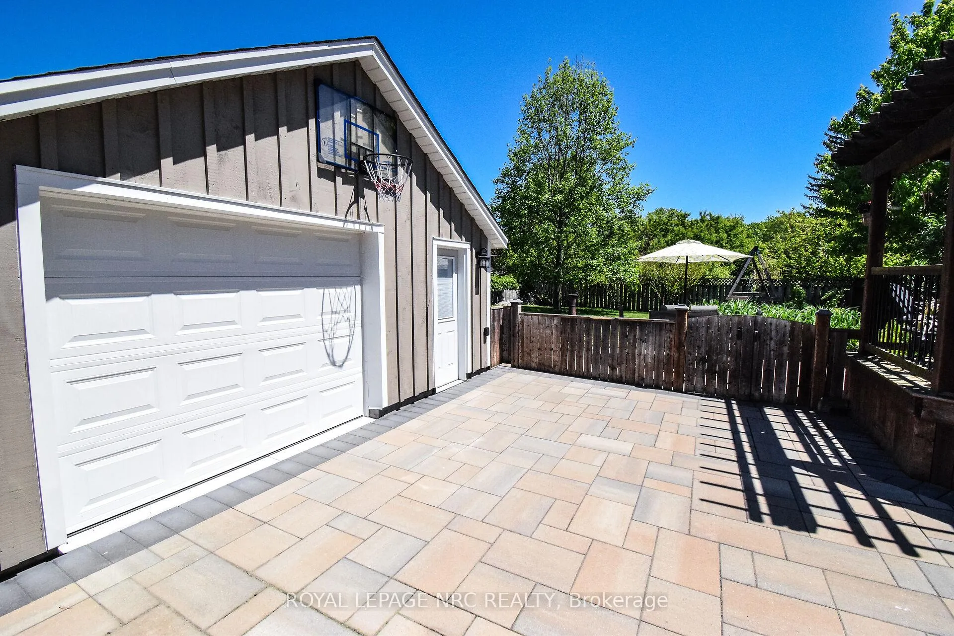 Photo 30 of 3 Kingsway Crescent, St. Catharines, Fairview — HOMEH
