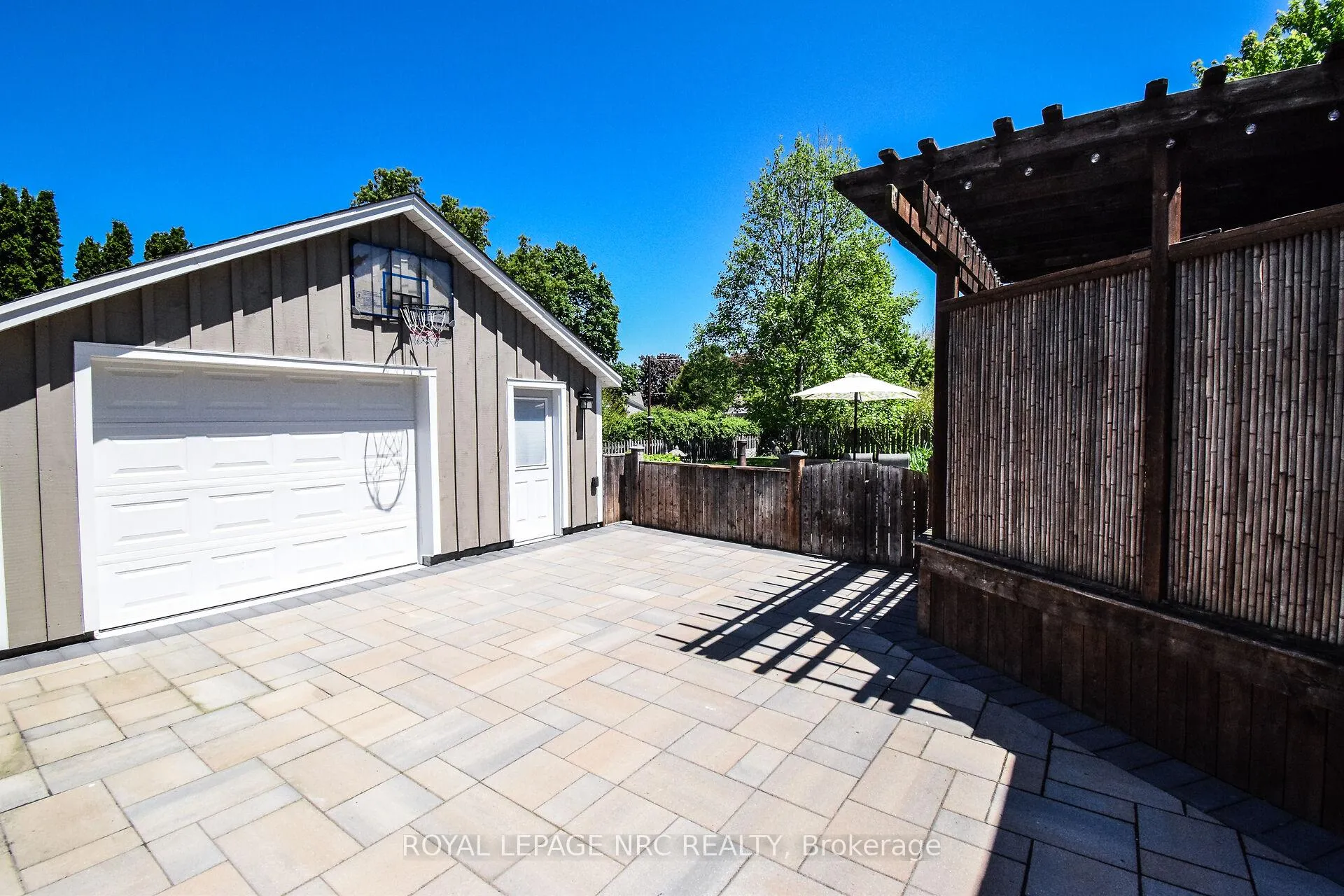 Photo 33 of 3 Kingsway Crescent, St. Catharines, Fairview — HOMEH