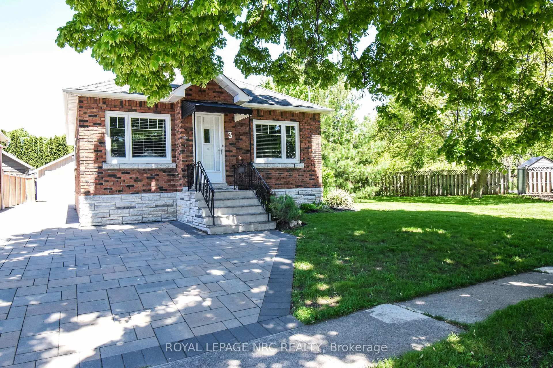 Photo 38 of 3 Kingsway Crescent, St. Catharines, Fairview — HOMEH