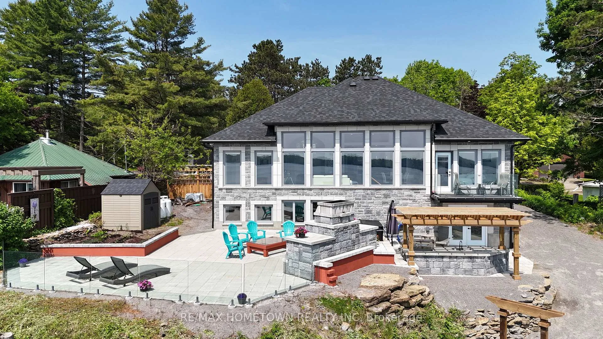 Front of 257 Hudson Point Road
