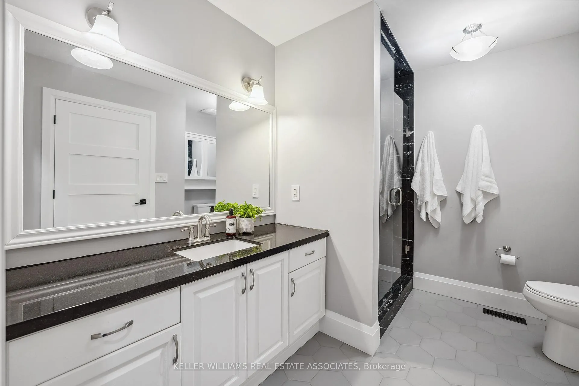 Photo 13 of 102 Concession 11 E, Hamilton, Rural Flamborough — HOMEH